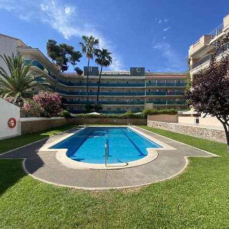 R123 Apartamento En La Planta Baja Con Piscina Cerca De La Playa Calafell Zewnętrze zdjęcie