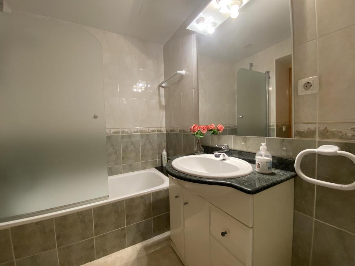 R123 Apartamento En La Planta Baja Con Piscina Cerca De La Playa Calafell Zewnętrze zdjęcie