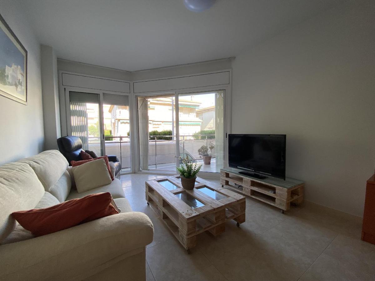 R123 Apartamento En La Planta Baja Con Piscina Cerca De La Playa Calafell Zewnętrze zdjęcie
